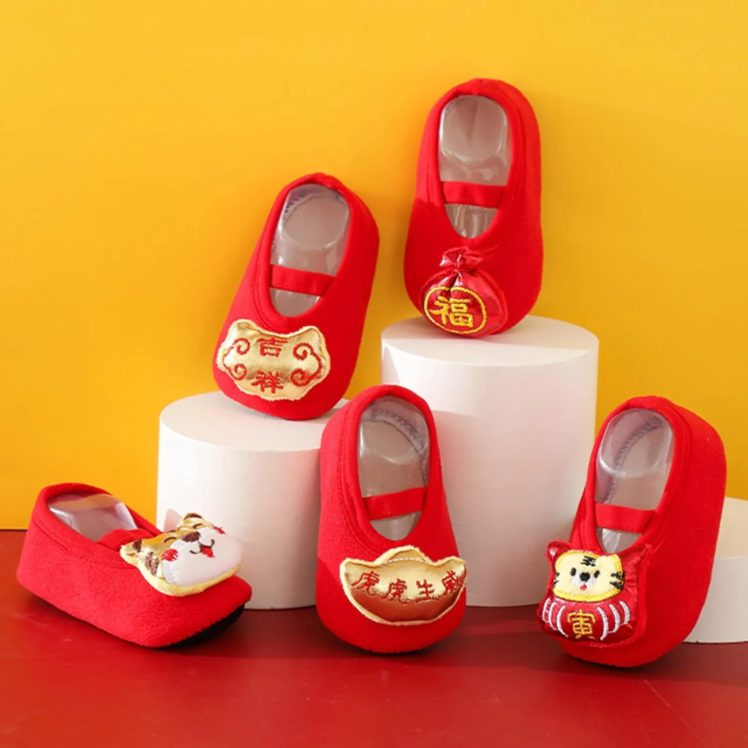 Boys and Girls Cartoon Character Pattern Warm Toddler Shoes Indoor Floor Socks Non Slip Fashion Toddler Little Sweet