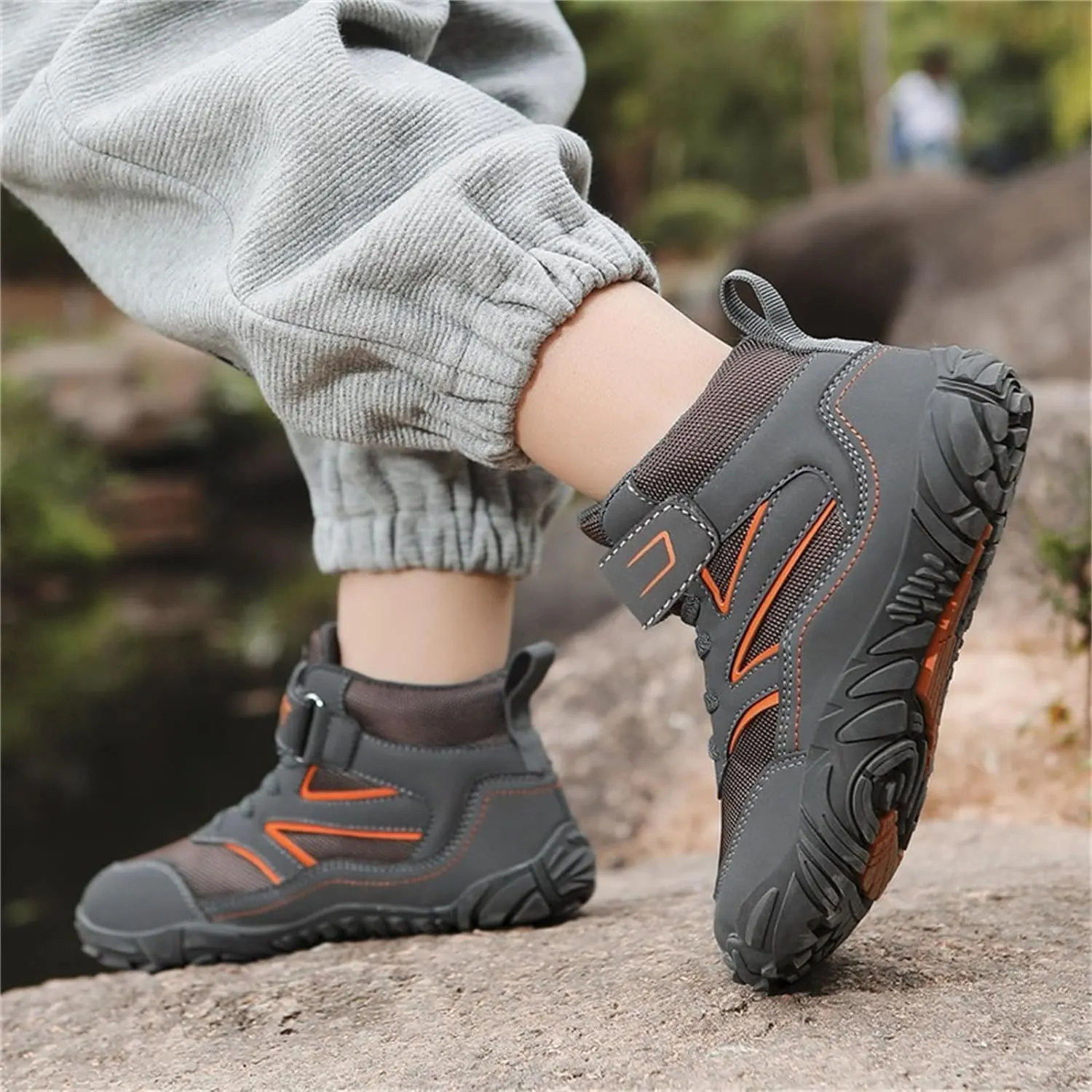 Boys Hiking Boots Outdoor High Top Boys Girls Outdoor Walking Climbing Sneaker Comfortable Adventure Trekking Shoes