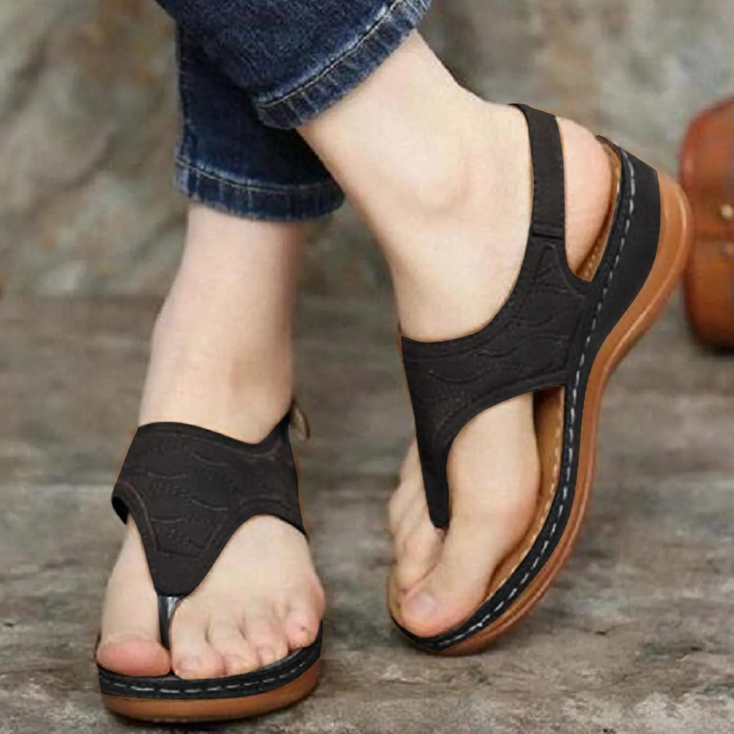 Cathalem Orthopedic Sandals for Women Arch Support 2024 Casual Summer Shoes Flip Flops Comfy Lightweight Breathable Sandals