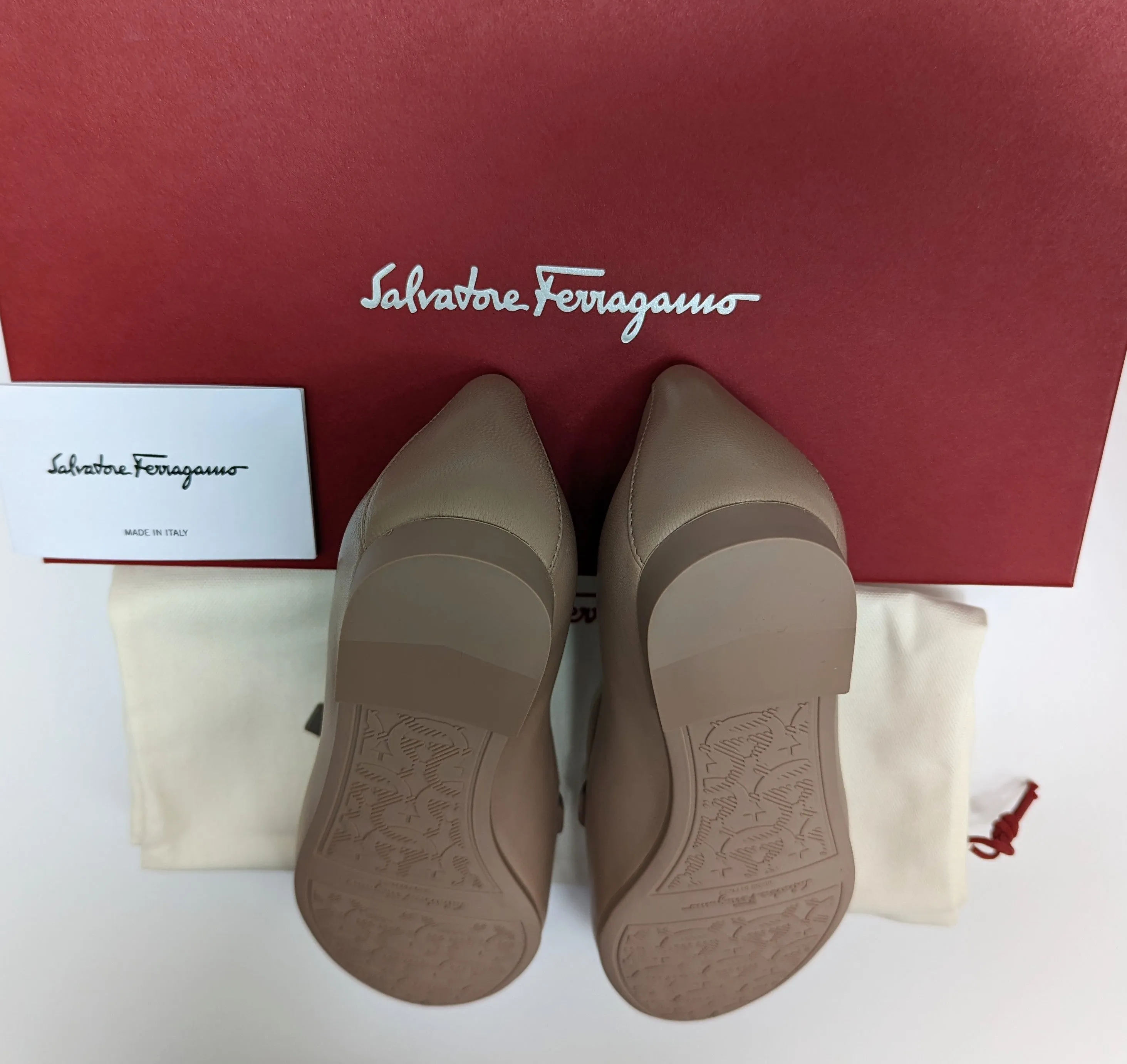 Ferragamo Trifoglio Stone Leather Loafers Flats