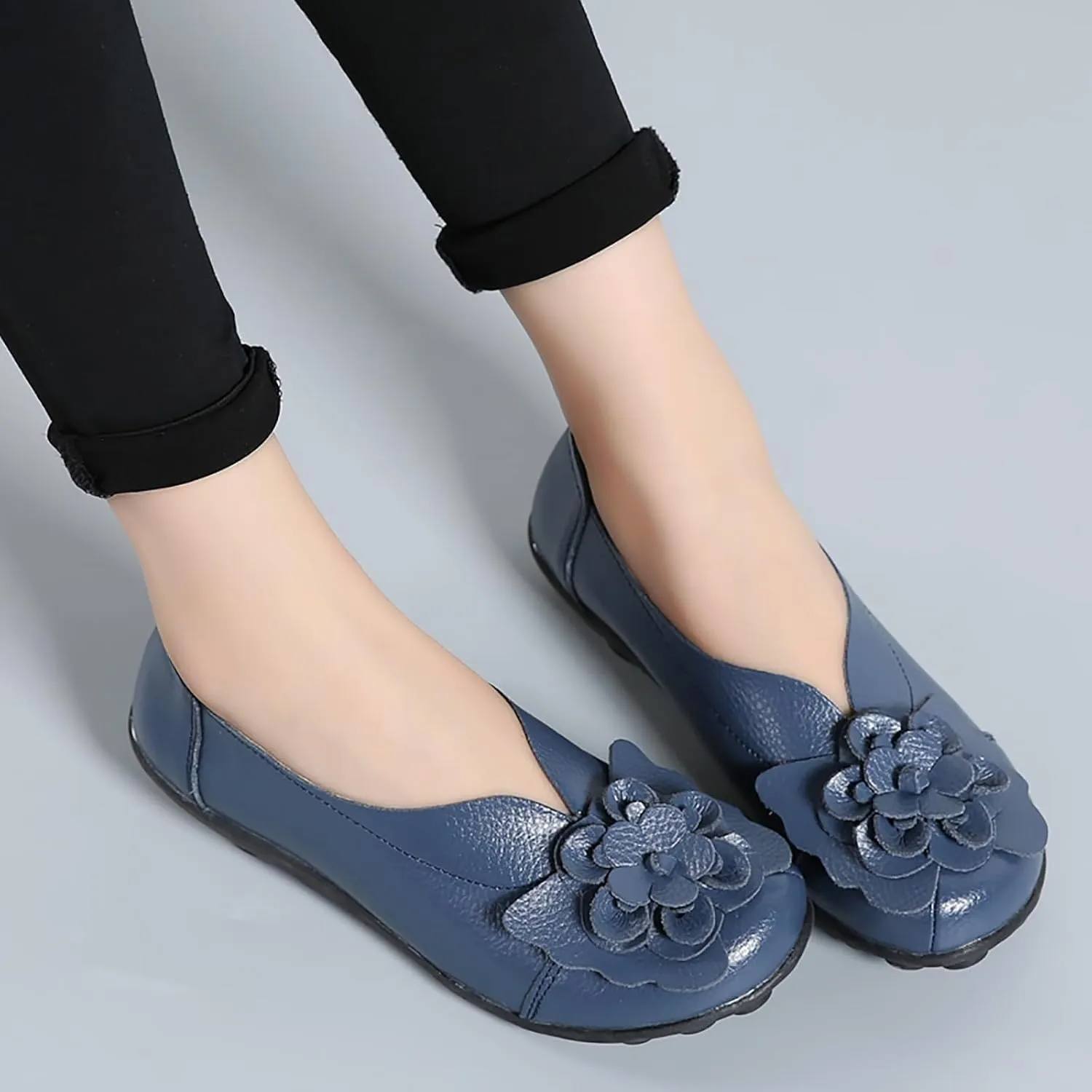 Loafers for Women Comfort Flowers Slip on Soft Sole Flat Lightweight Closed Toe Moccasins Driving Flats Casual Work Office Shoes