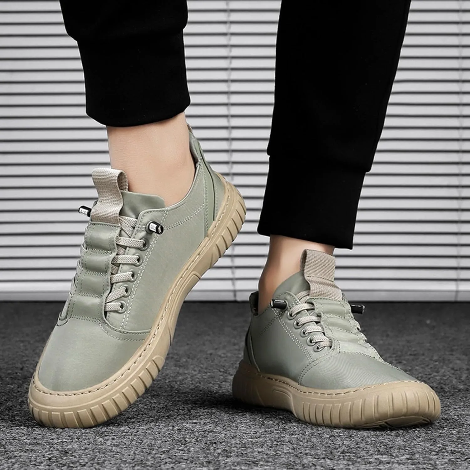 Men Sneakers Low Top Breathable Casual Sneakers Walking Canvas Shoes
