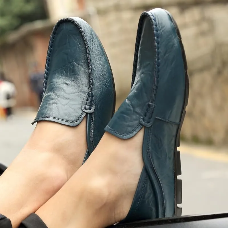 Mens Loafers Shoe Round Toe Leather Perforated Moccasins Loafer Shoes Anti-Slip Slip Resistant Flat Heel Classic Walking Slip-ons