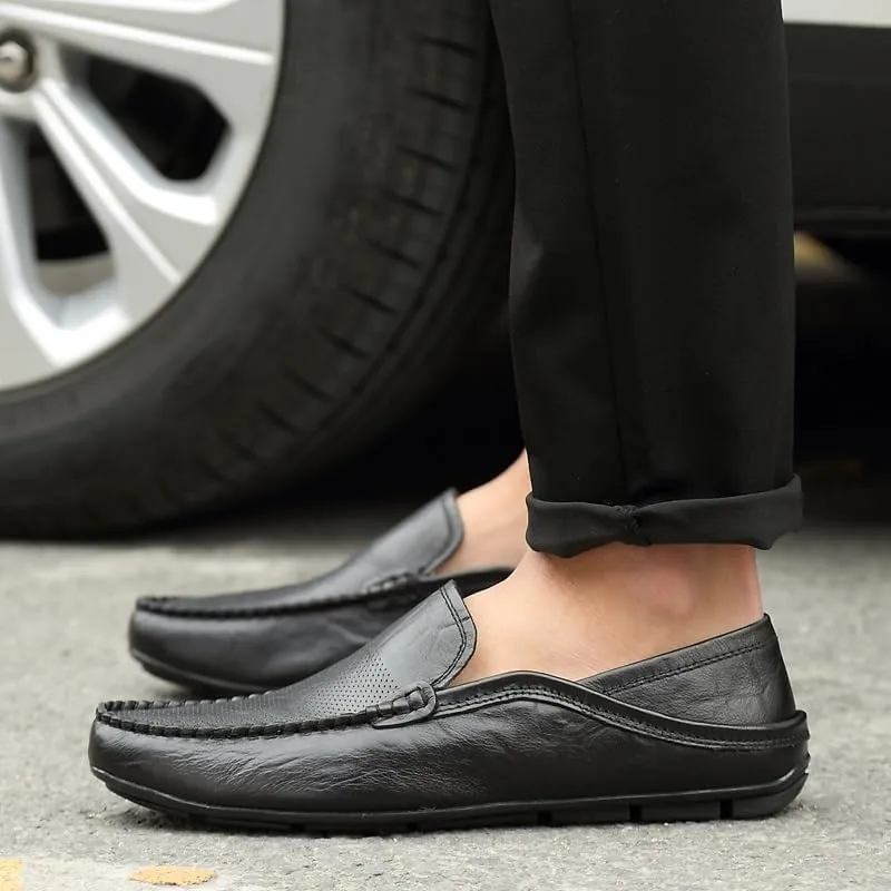 Mens Loafers Shoe Round Toe Leather Perforated Moccasins Loafer Shoes Anti-Slip Slip Resistant Flat Heel Classic Walking Slip-ons
