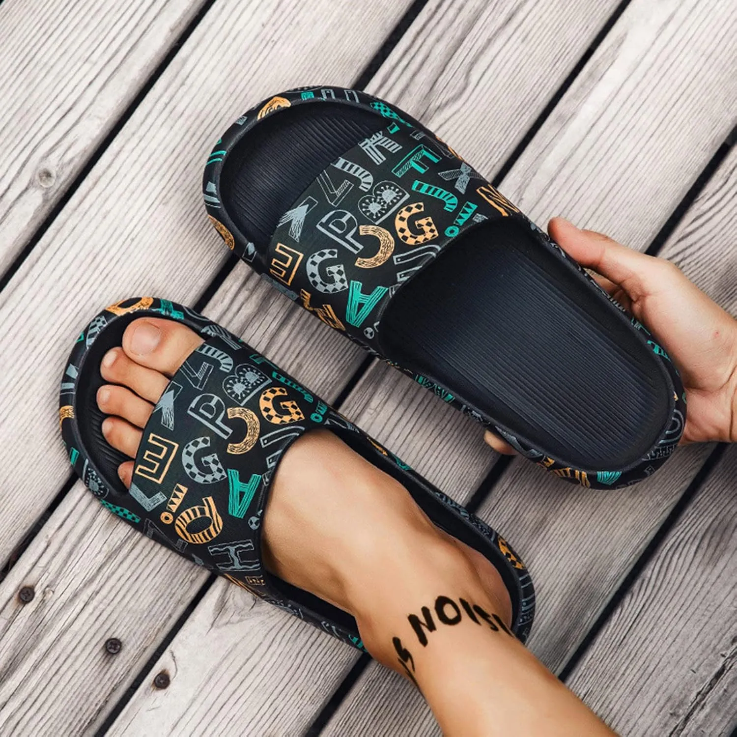 Mens Slippers Mens Slippers Outdoor Indoor Home Beach Non Slip Sandal Indoor Slipper for Gym Soft Sole Foldable Flats for Women Non Slip Pool Beach Bathroom Travel Womens Sandal
