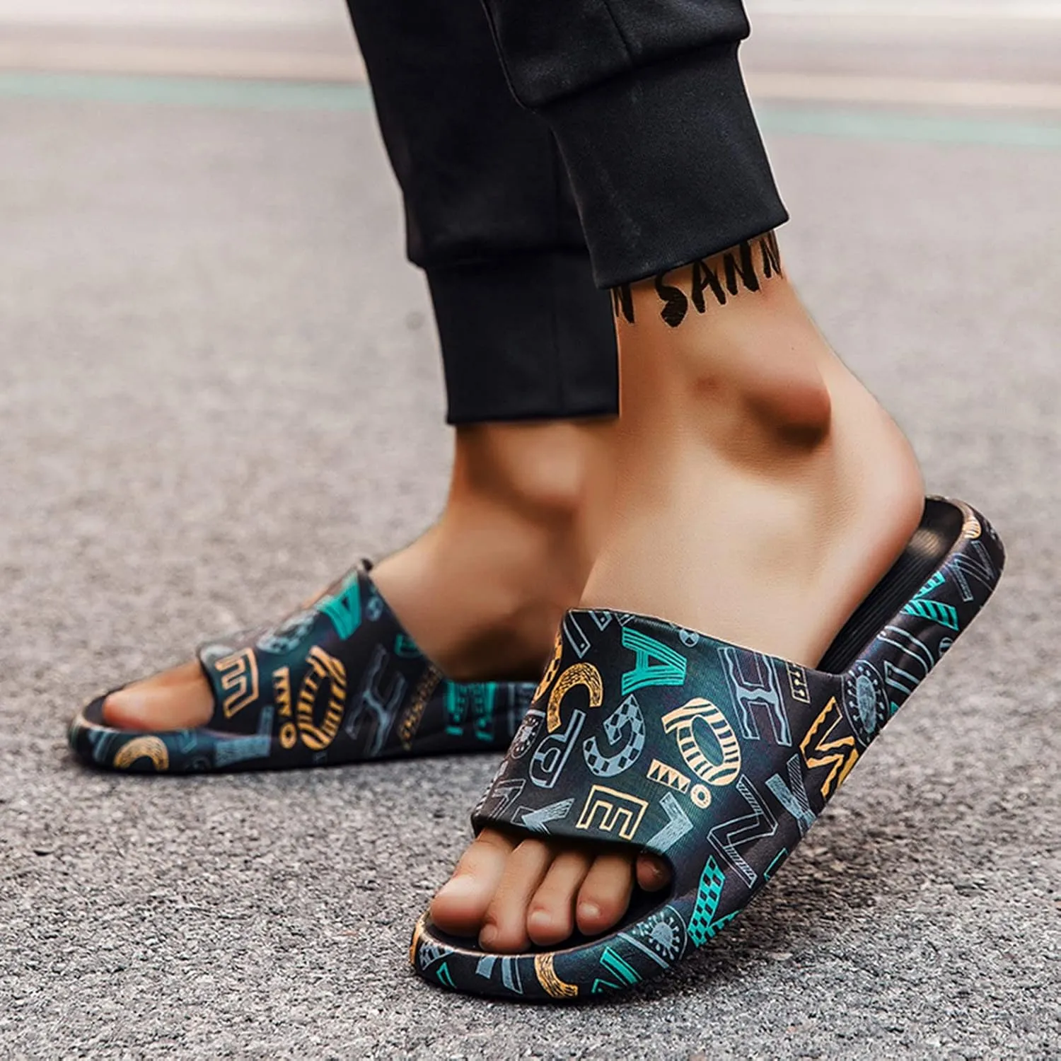 Mens Slippers Mens Slippers Outdoor Indoor Home Beach Non Slip Sandal Indoor Slipper for Gym Soft Sole Foldable Flats for Women Non Slip Pool Beach Bathroom Travel Womens Sandal