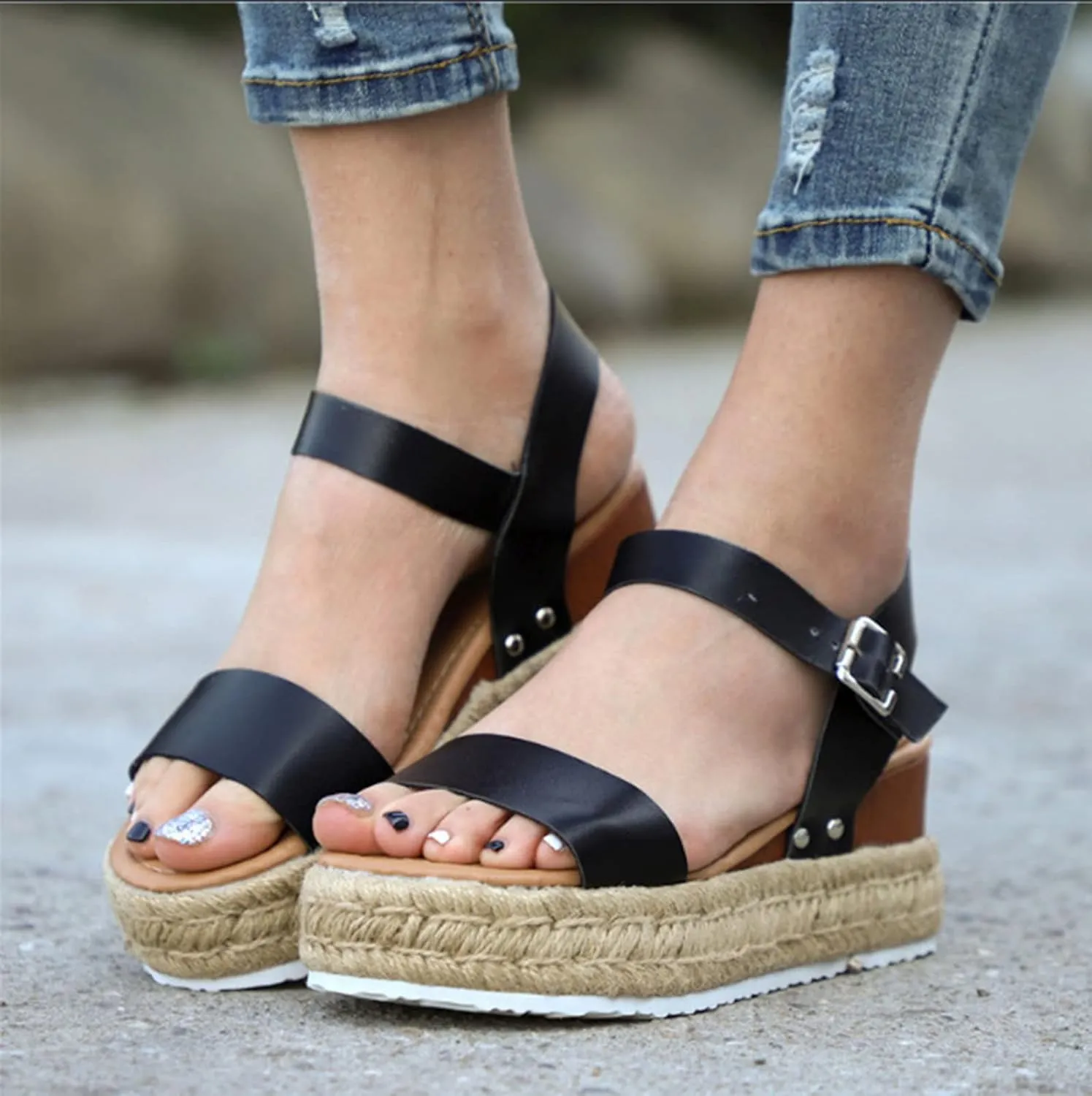 Platform Sandals Women Embellished with Studs Or Rhinestones On Strappy Wedge Heels for Glamorous Evening Wear Orthopedic Sandal Beach Dressy Flip Flops for Wide Toe 2025 Spring