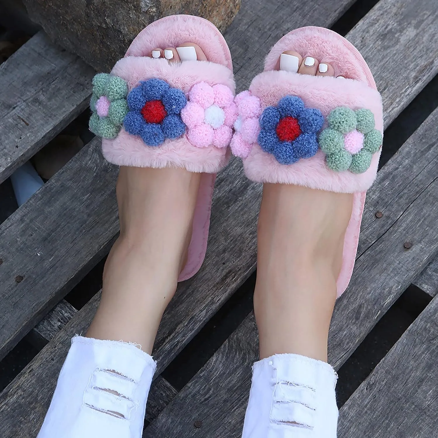 SBGMoSJ Womens Winter Slippers Clogs Ladies Slippers Winter Disposable House Slippers Funny Slippers for Adults Men Pencil Christmas Tree Gifts for Her 2023