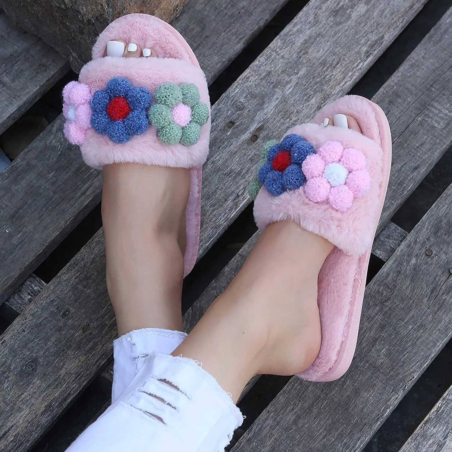 SBGMoSJ Womens Winter Slippers Clogs Ladies Slippers Winter Disposable House Slippers Funny Slippers for Adults Men Pencil Christmas Tree Gifts for Her 2023