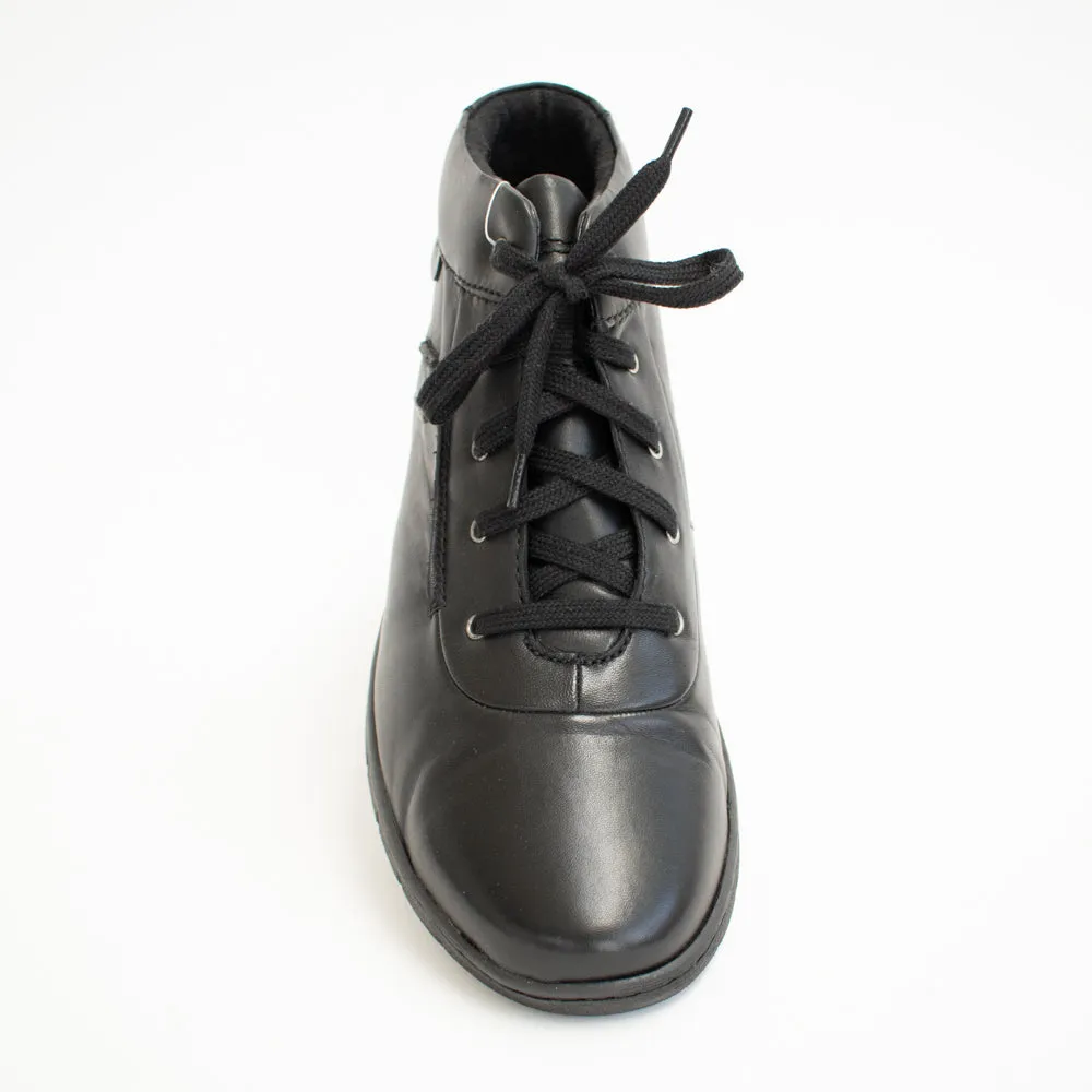 Steffi 53 Black