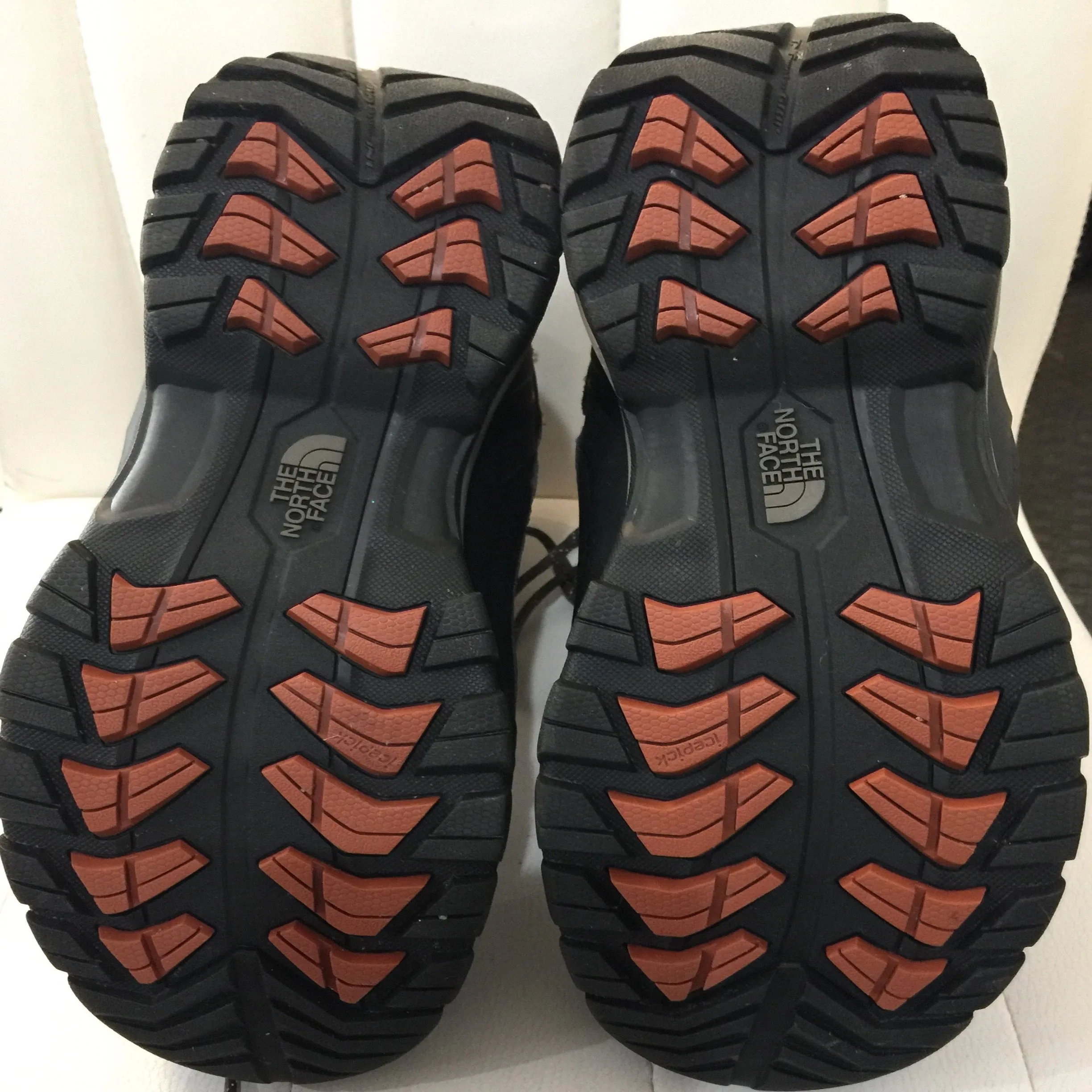 THE NORTH FACE Tan and Black Chilkat Evo Men’s Boots Size 10 NWOB