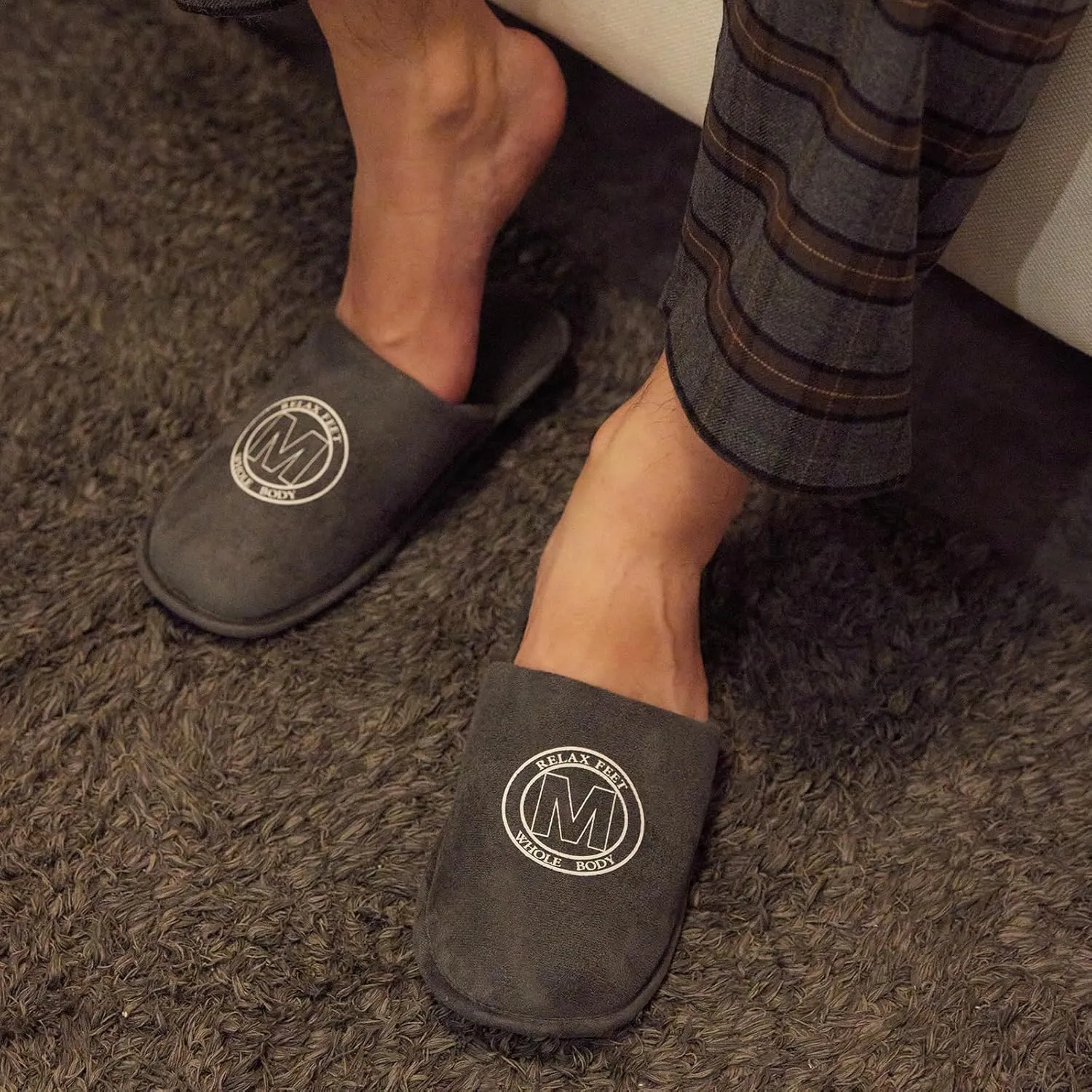 WALKFUN House Slippers for Men Two-Tone Indoor Slip on House Shoes Memory Foam Home Full Toe Comfortable Home Slippers Indoor Outdoor