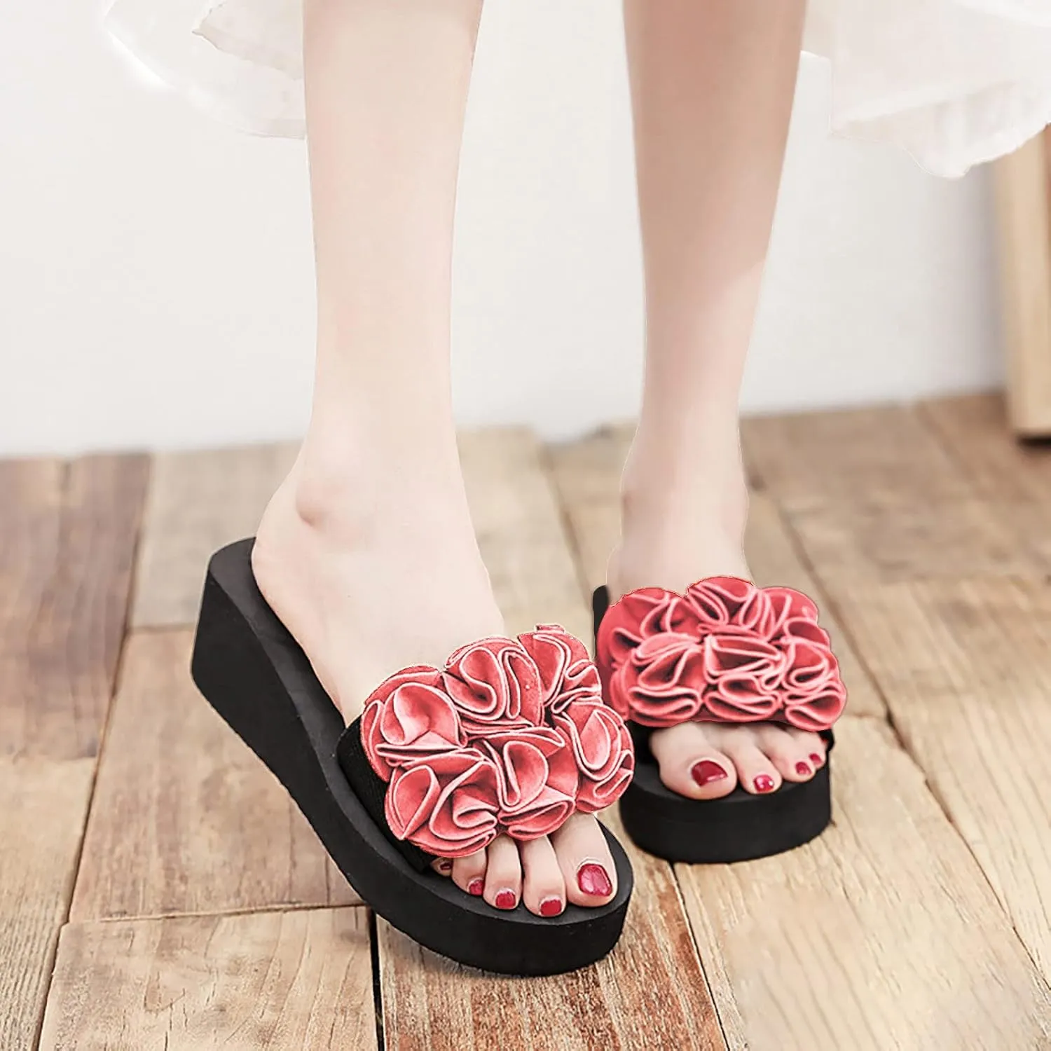 Womens Flat Sandals Comfortable Slip on Shoes Lightweight Summer Womens Flat Beach Shoes