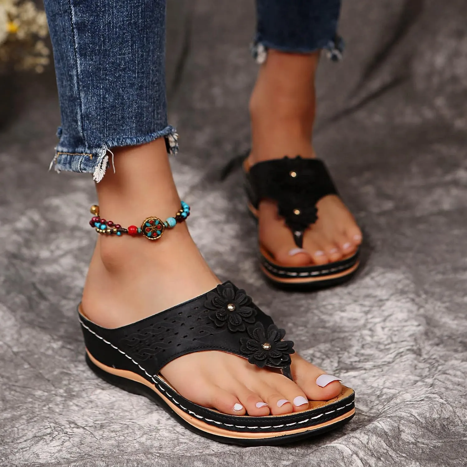 Womenyiaor Women's Orthopedic Arch Support Sandals - Summer Casual Flip Flops - Black