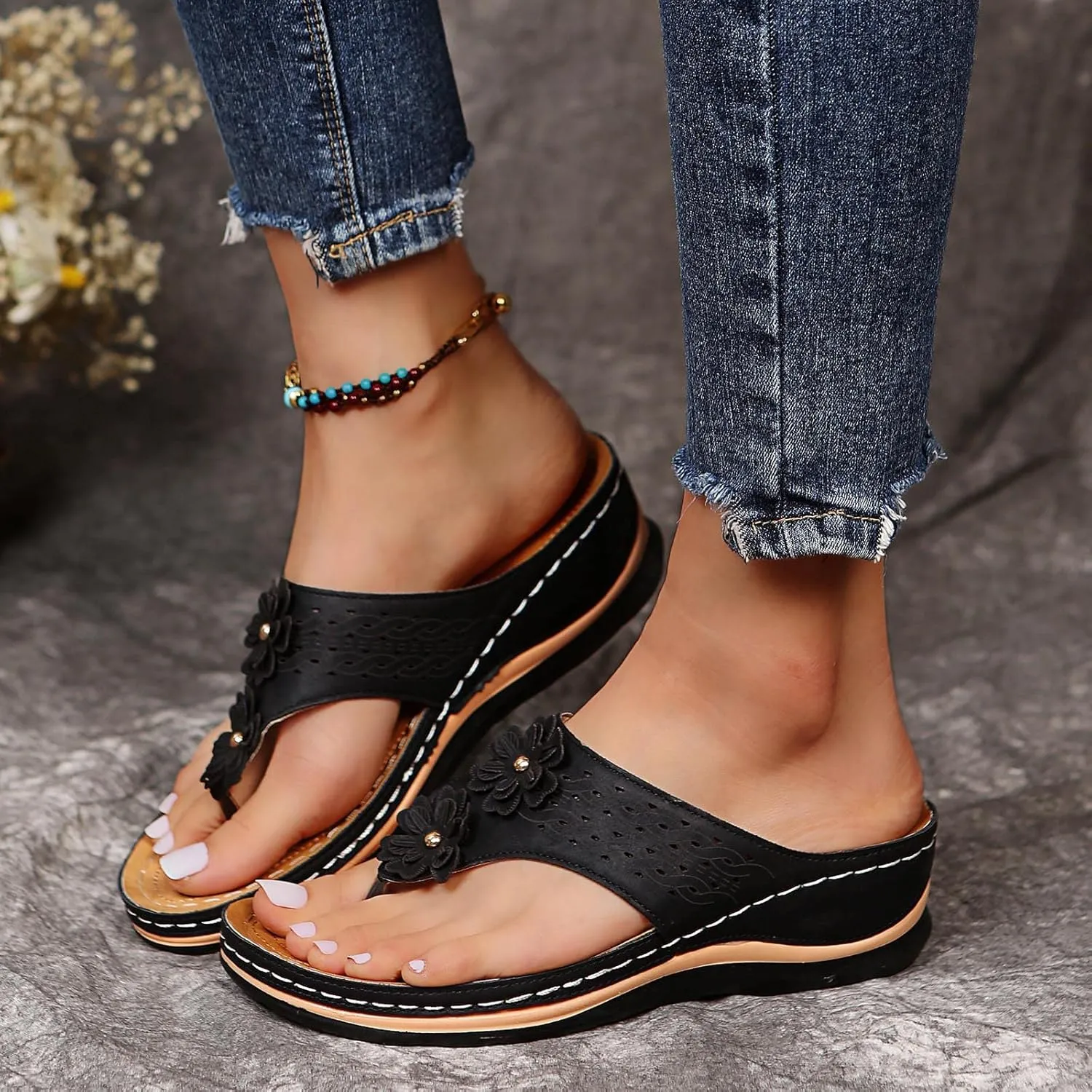Womenyiaor Women's Orthopedic Arch Support Sandals - Summer Casual Flip Flops - Black